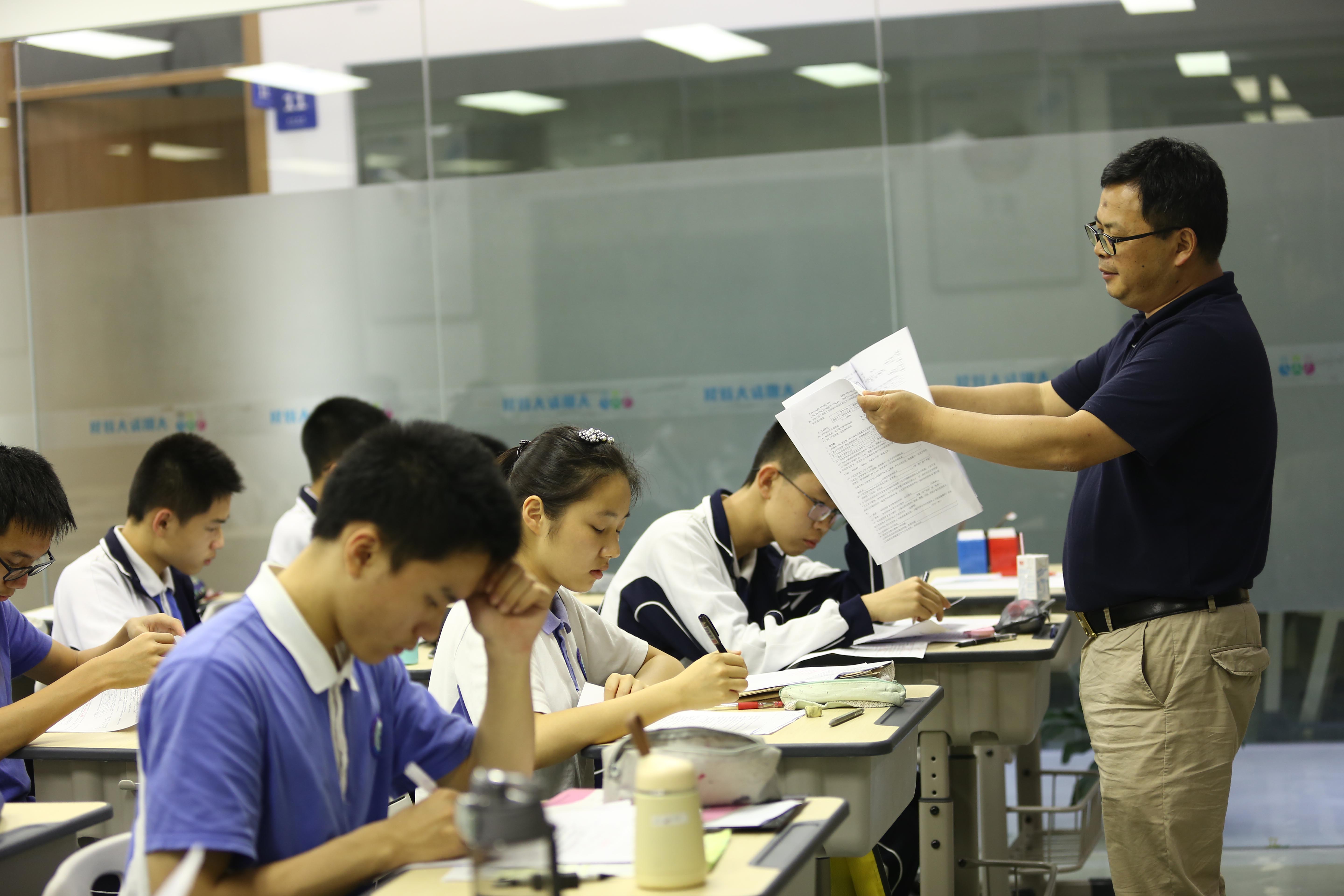 深圳初三復讀學校有哪些？大朋友復讀中心怎么樣？